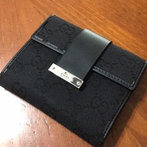 USED GUCCI WALLET
